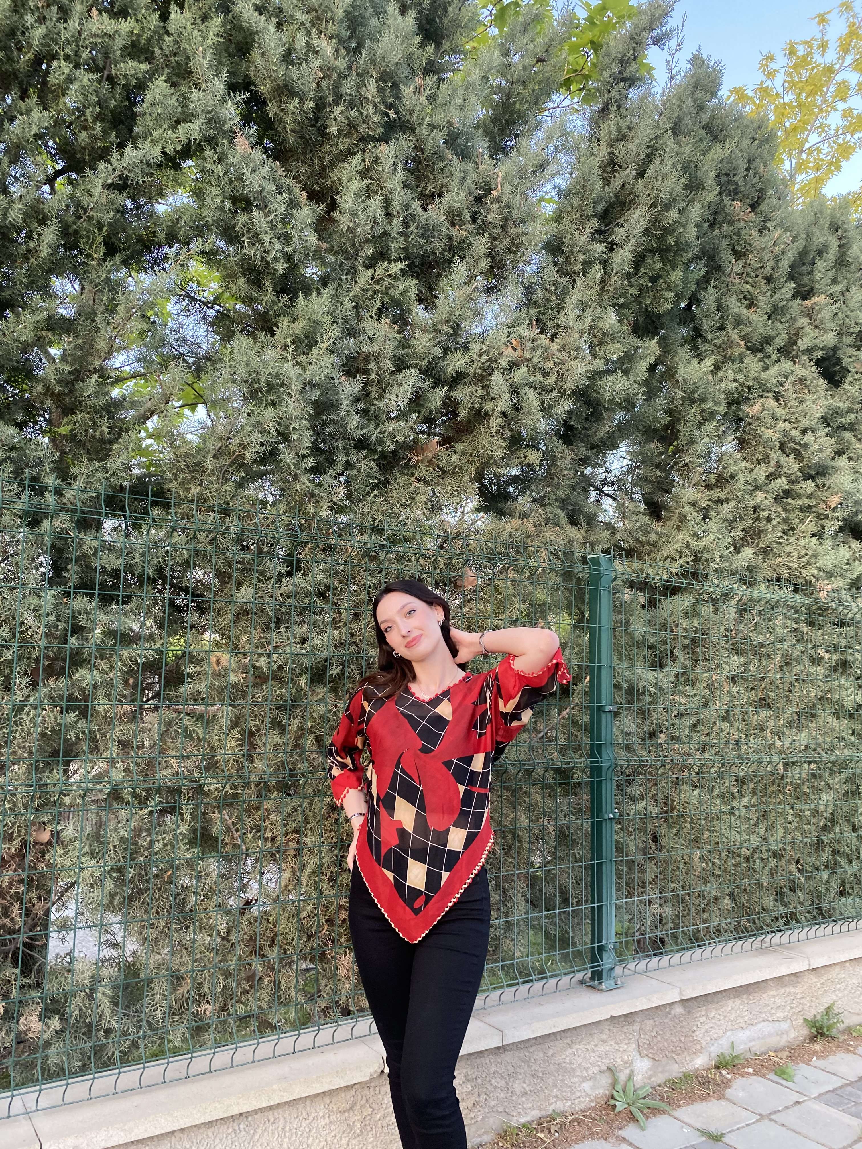 sude Profile Picture