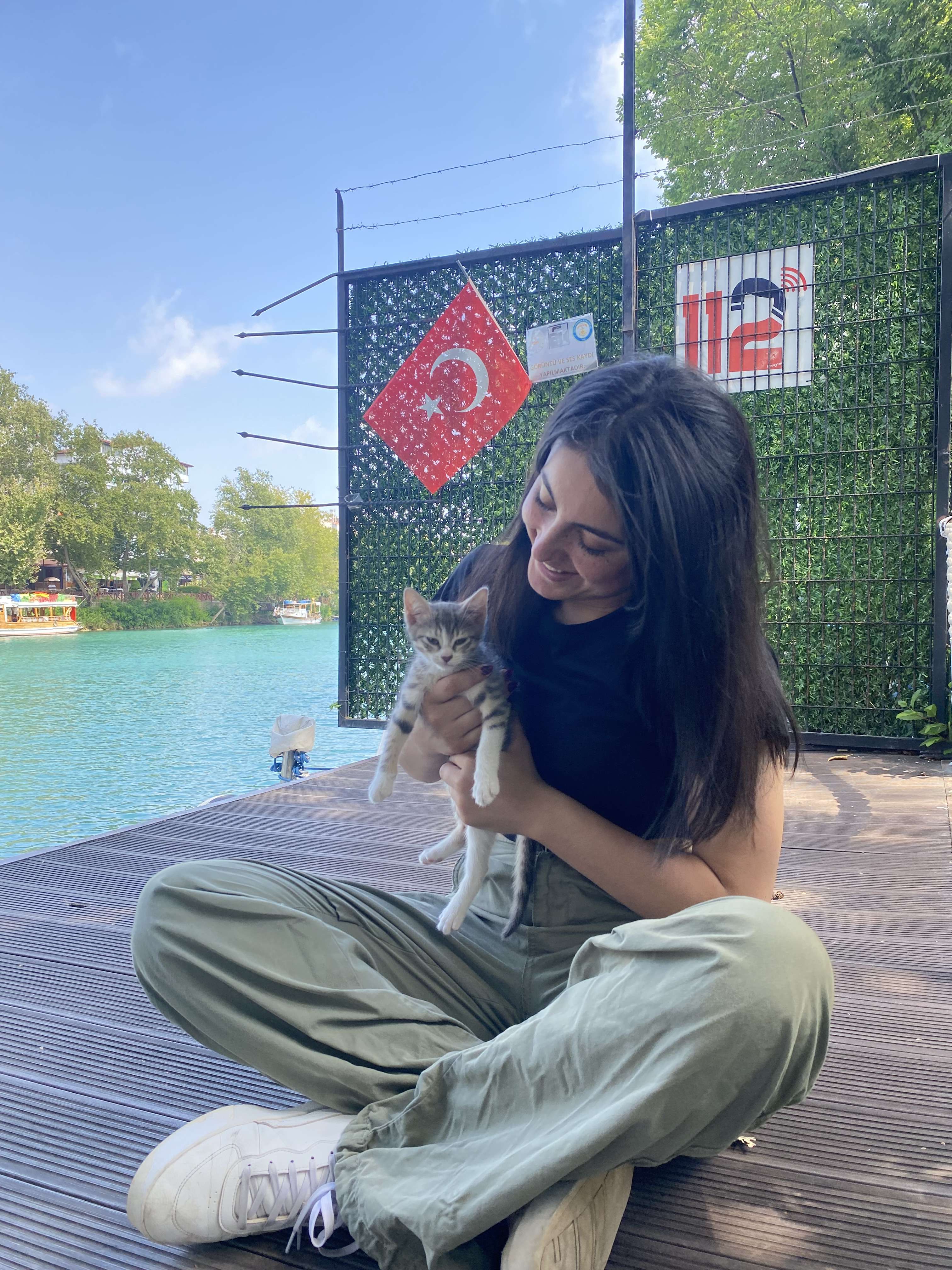 Elif Öz Profile Picture