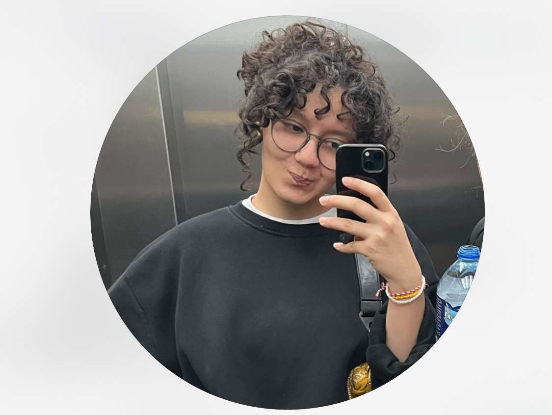 nehir ucak Profile Picture