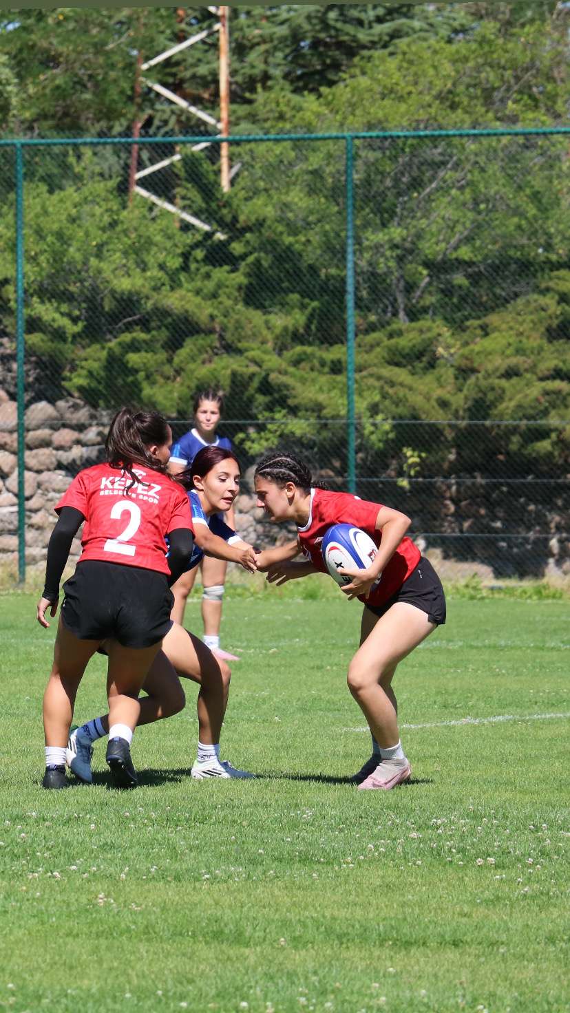 yaprak ozer Profile Picture