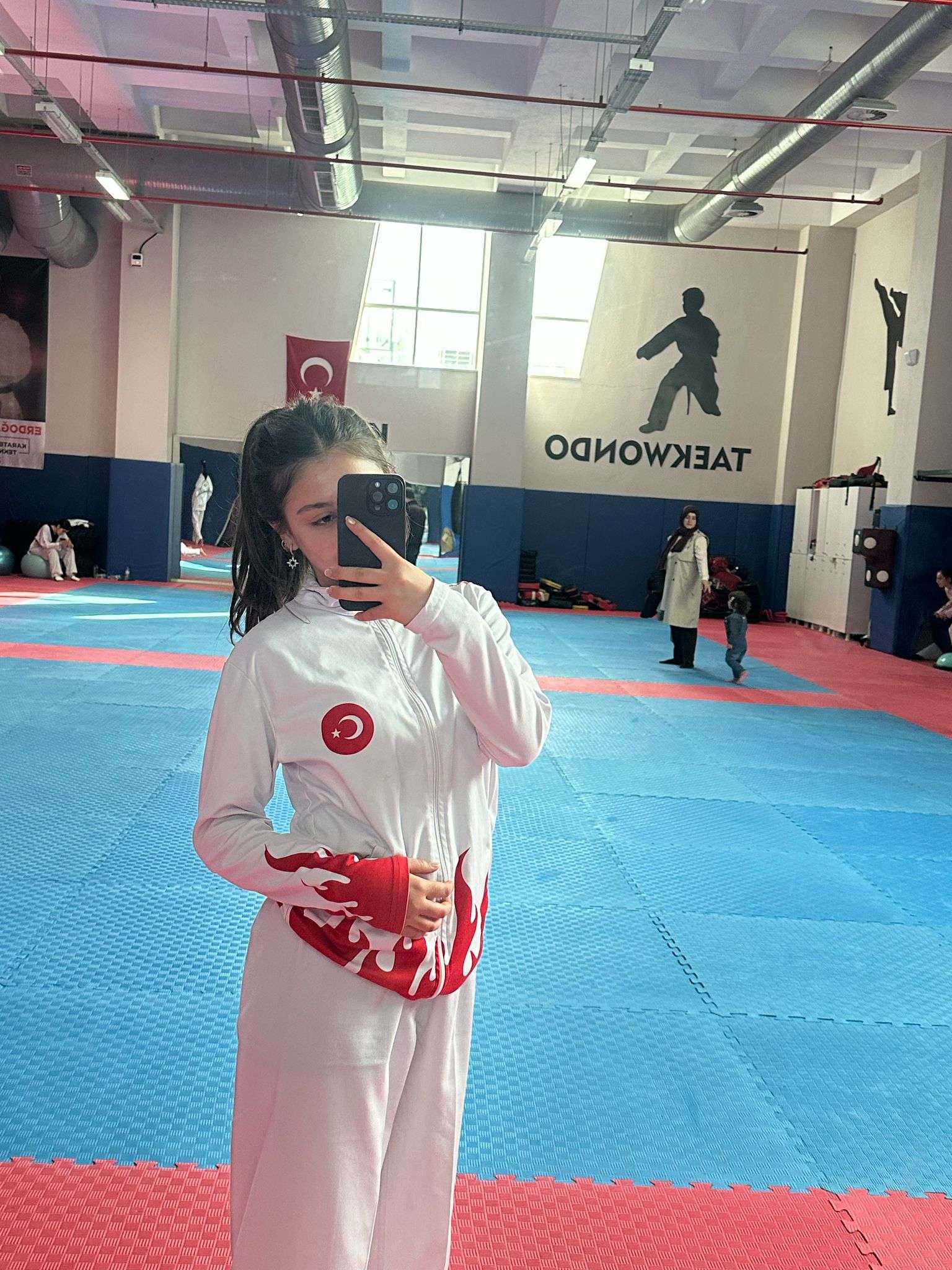Pınar Tuna Profile Picture