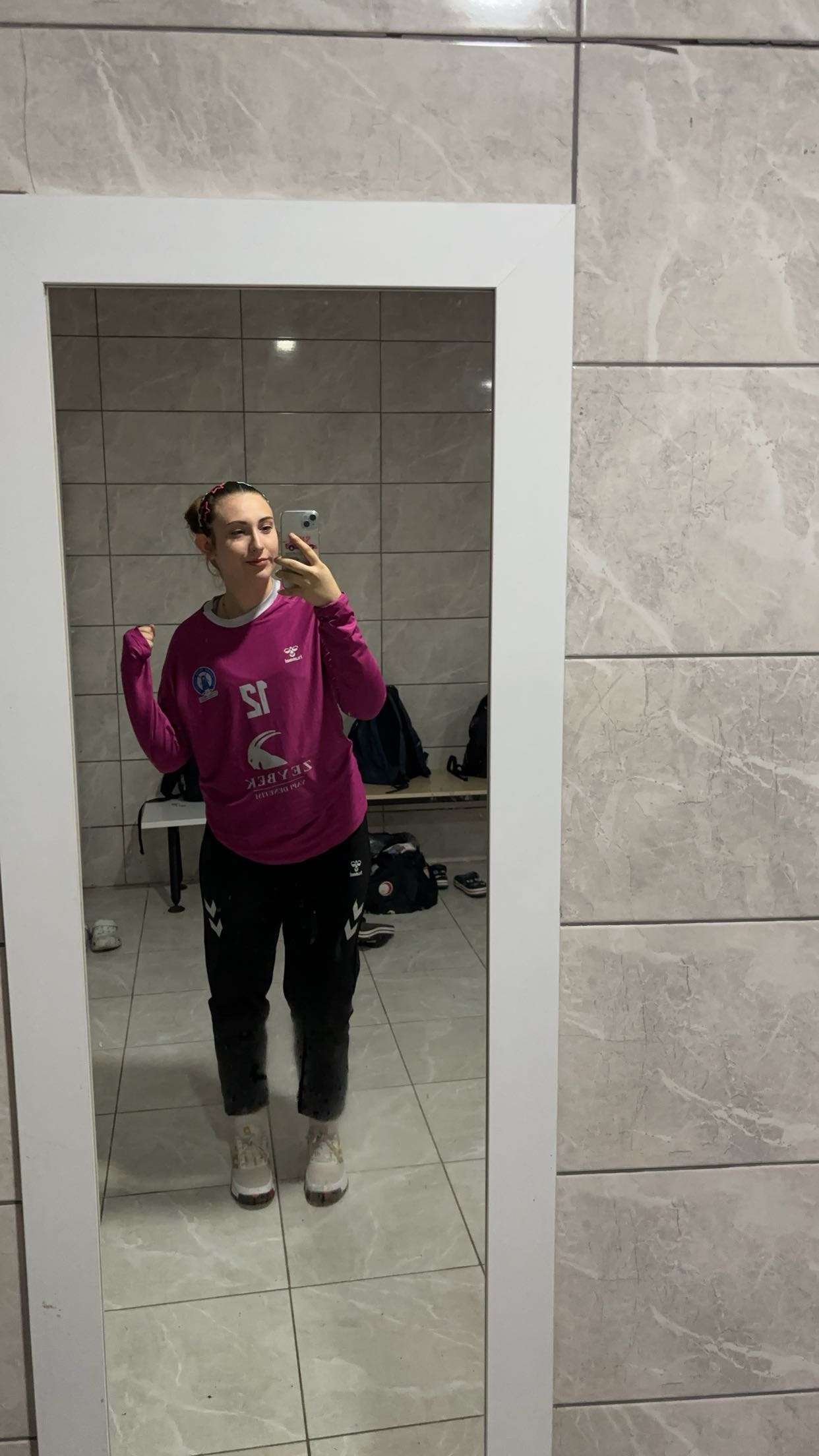Ela Nur Çınar Profile Picture