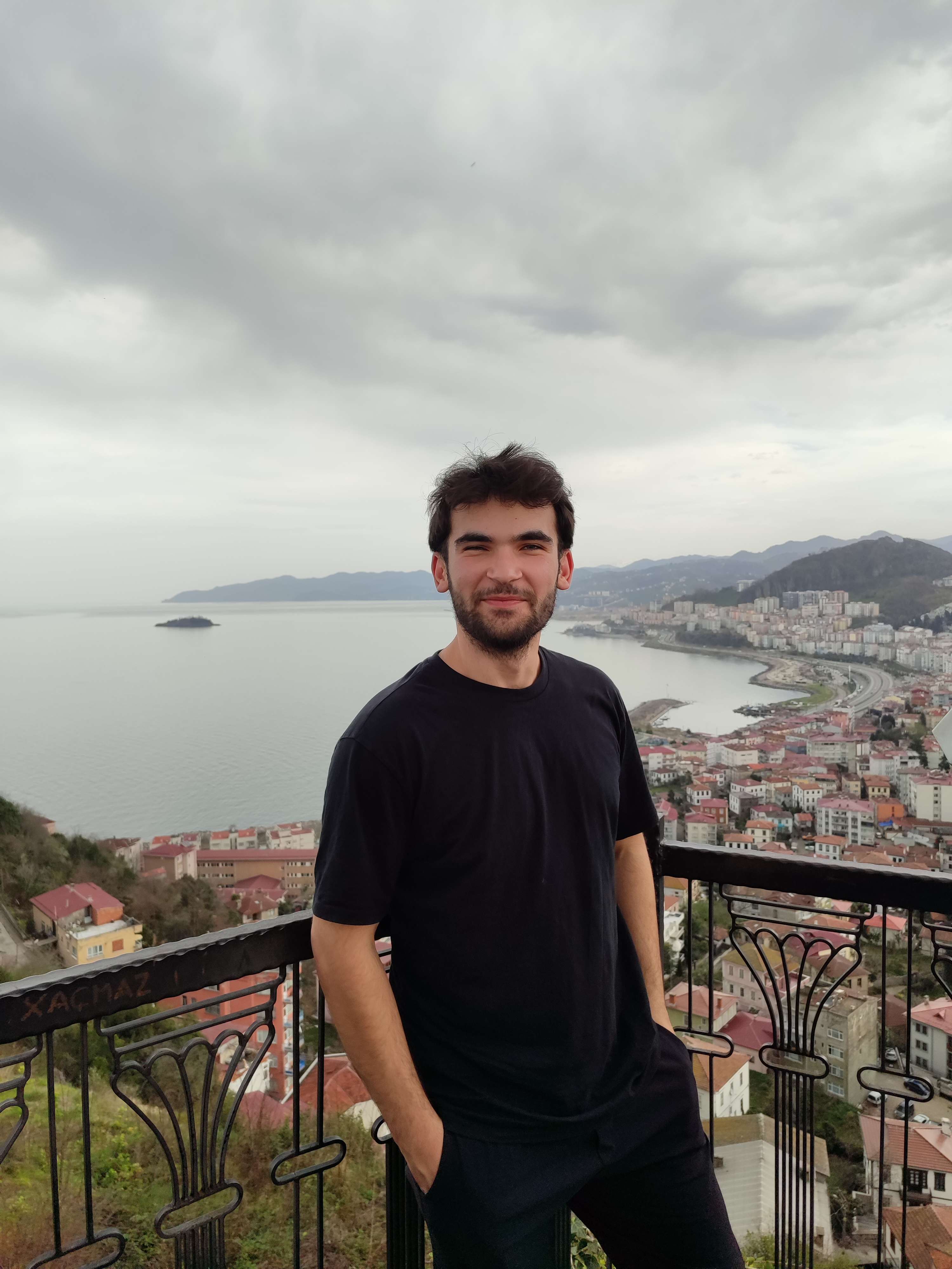 Ömür Topaçoğlu Profile Picture