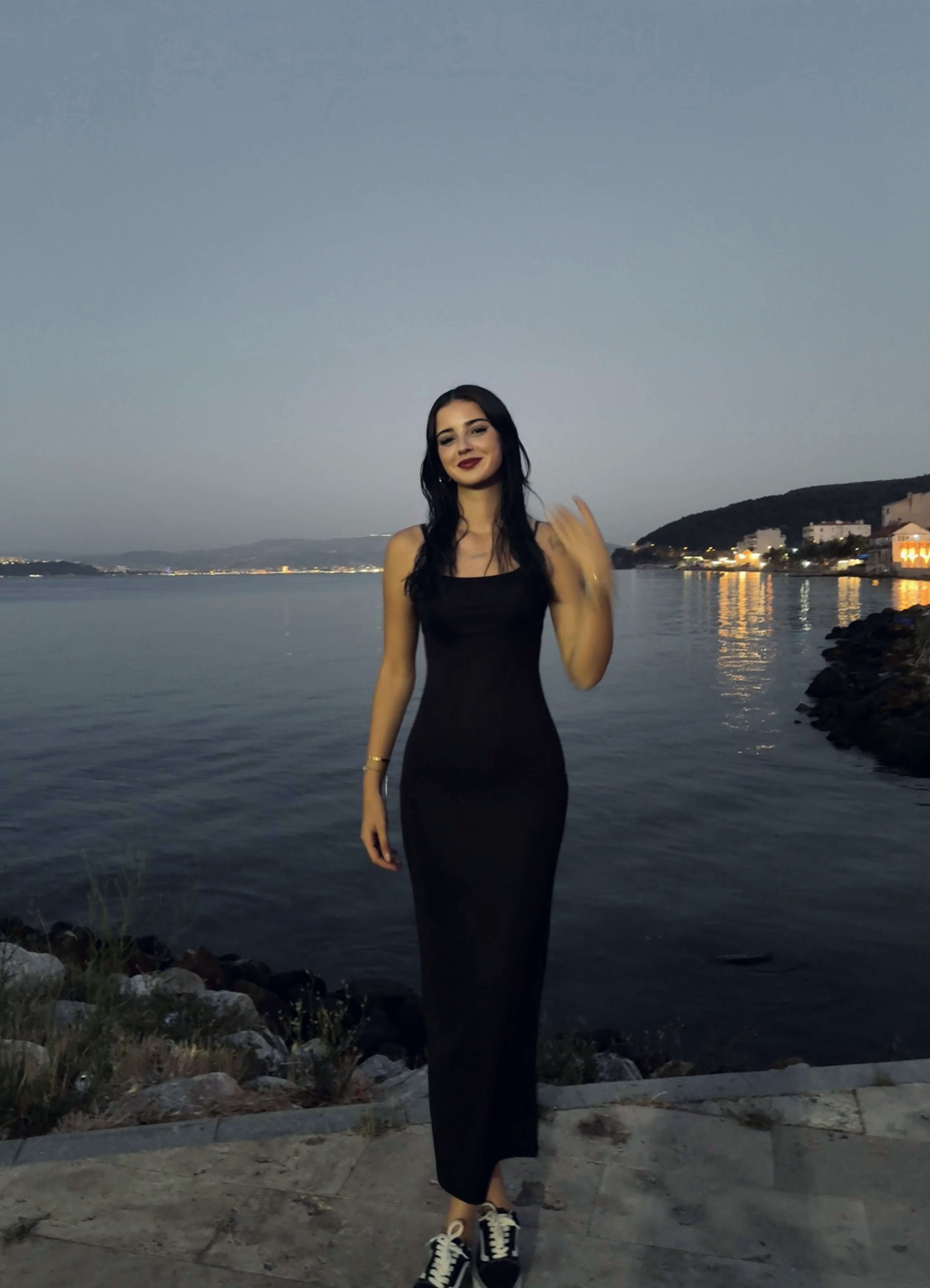 Özümsu Aktan Profile Picture
