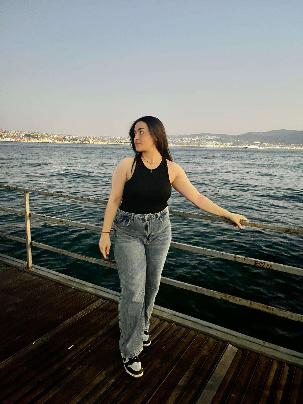 esra ziyanak Profile Picture